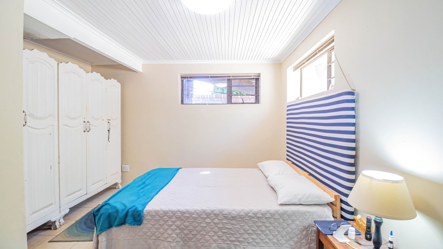 5 Bedroom Property for Sale in Lovemore Park Eastern Cape